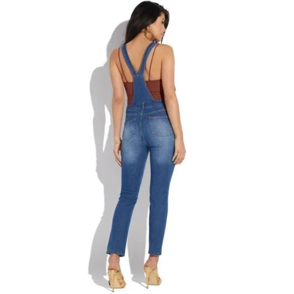 Love Tree Denim Skinny Bib Overalls Button Front Junior Women's Large 31 x 29.5 - Picture 3 of 5